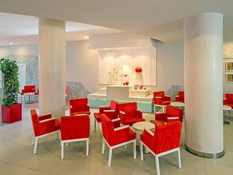 Iberostar Waves Pinos Park Hotel Font de sa Cala 4*,