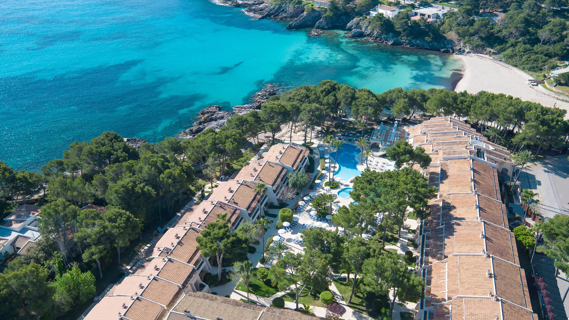 Iberostar Waves Pinos Park Hotel Font de sa Cala