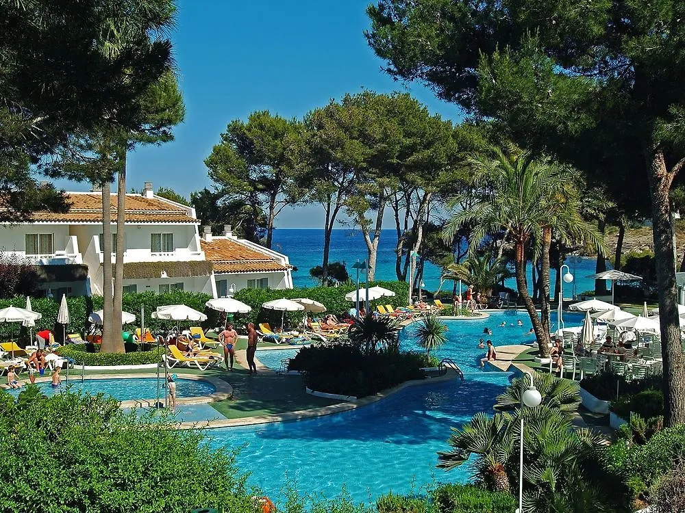 Iberostar Waves Pinos Park Hotel Font de sa Cala