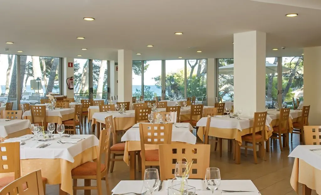 Iberostar Waves Pinos Park Hotel Font de sa Cala